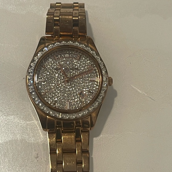 Michael Kors rose gold watch with faux diamond face - Picture 2 of 6